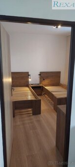 Pronájem nového prostorného světlého bytu 3+1, na velice pří