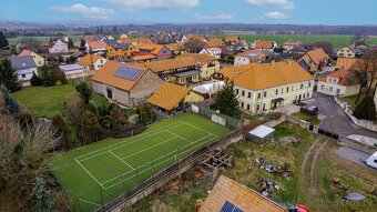 Pronájem rovinatého pozemku 1443 m² ve Svatém Poli – ideální