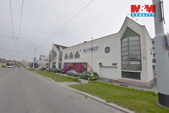 Nabízíme k pronájmu obchodní prostor o celkové výměře 155 m²