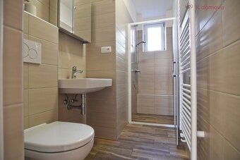 Kompletně zrekonstruovaný cihlový byt o rozloze 70,3 m² v ce
