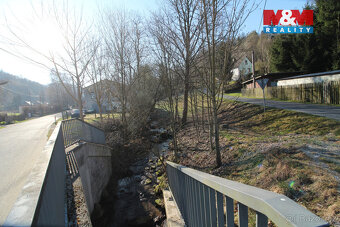 Nabízíme k prodeji pozemek o rozloze 1257 m², který se nachá