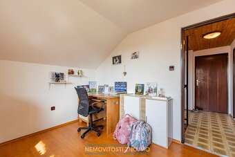 Nabízím k prodeji rodinný dům se zastavěnou plochou 141 m2 a