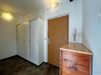 Nabízíme Vám k dlouhodobému podnájmu byt 1+1, 38 m², který s