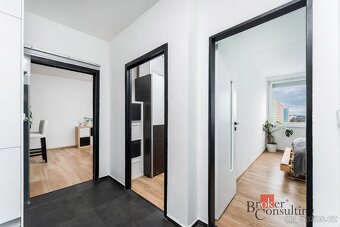 Moderní byt 3+kk s výhledem, Praha – Troja, 69 m²Nabízíme k 