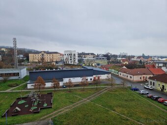 Pronajmu byt v panelovém domě, ulice Jiráskova. V domě je vý