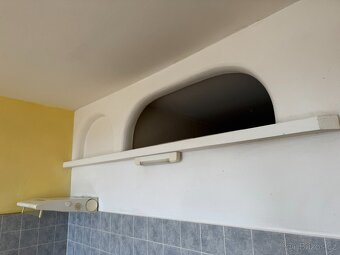 Nabízím k dlouhodobému pronájmu garsonku 28m2 s balkonem. By