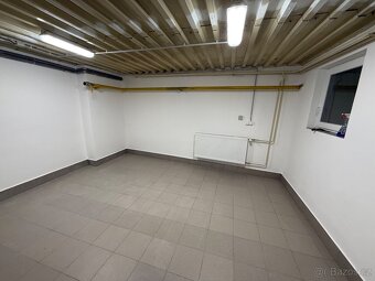 Nabízíme k pronájmu komerční prostory o celkové ploše cca 22