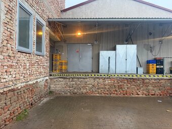 Nabízíme k pronájmu komerční prostory o celkové ploše cca 22