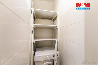 Nabízíme k prodeji prostorný byt 2+1 o užitné ploše 75 m² ve