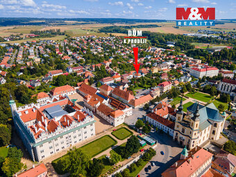 Nabízíme k prodeji rodinný dům v centru Litomyšle, ideální j