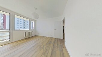 Ev.č. 01525 Nabízíme k prodeji prostorný a světlý byt 3+kk o