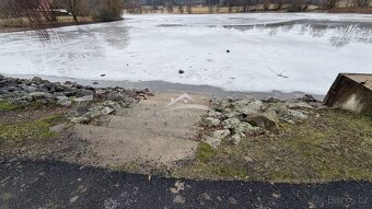 Ve výhradním zastoupení nabízíme k prodeji rybník Dvouhrázní