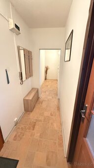 Hledáte klidné bydlení s nízkými náklady? V obci Červená Vod