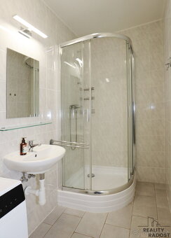 Nabízím k pronájmu světlý byt 1+kk, 36m2, Praha 3 - Žižkov, 
