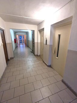Nabízíme k pronájmu světlý byt o dispozici 2+kk a výměře 48 