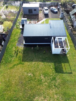 Na pozemku jeste 1 domek 25m2 treba pro návštěvy