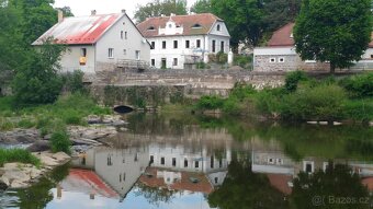 Prodám dům se třemi bytovými jednotkami, 3+1 96m2, 2+1 86m2 