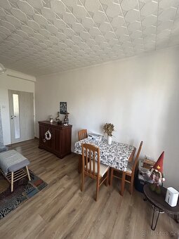 Nabízíme Vám ke koupi velice pěkný  zděný byt 2+1 ( 3+kk)  v