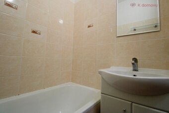 Nabízíme k pronájmu byt 2+1 s lodžií v Holešově na ulici Mas