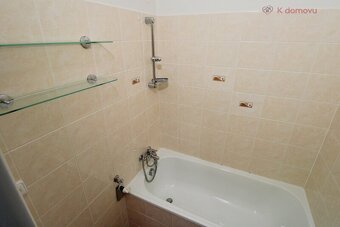 Nabízíme k pronájmu byt 2+1 s lodžií v Holešově na ulici Mas