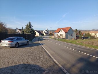 Zprostředkujeme Vám prodej pěkného stavebního pozemku o veli