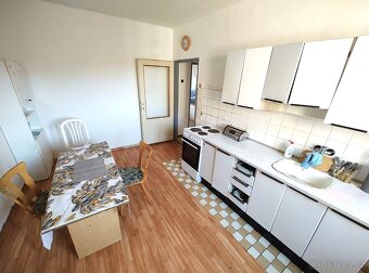 K PRONÁJMU byt 2+1 68m², tř. Budovatelů 2375, blok 89-90 v M
