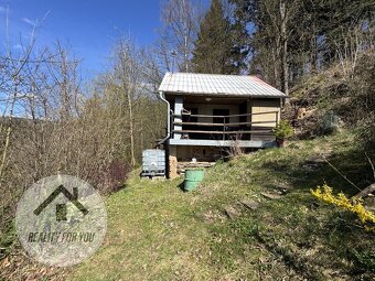 Exkluzivní příležitost koupě zděné chatky, která se nachází 