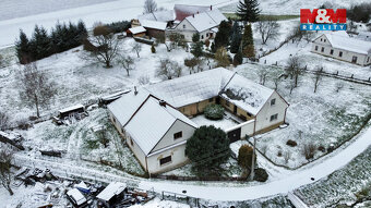 Nabízíme k prodeji rodinný dům – zemědělskou usedlost v klid