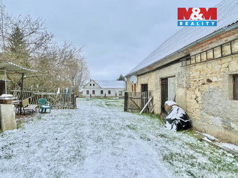Nabízíme k prodeji rodinný dům – zemědělskou usedlost v klid