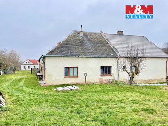 Nabízíme k prodeji rodinný dům, zemědělskou usedlost v klidn