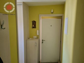 Nabízíme prodej cihlového bytu 2+1 po rekonstrukci (kuchyně,