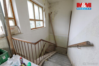 Při koupi společnosti ( Firmy ) je cena 10 400000,- Nemovito