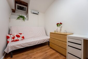 Prodej 2 atelierů v centru Slavkova u Brna
Nabízím k prodeji
