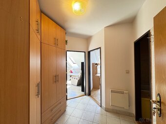 Nabízíme k pronájmu bytovou jednotku o dispozici 2+1 (60 m²)