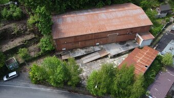 RK NEVOLAT. Jedná se o dvě haly o zastavěné ploše celkem ca 