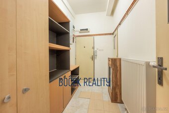 Ev.č. 10118 V zastoupení majitele Vám nabízíme k prodeji byt