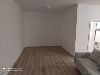 Nabízím k podnájmu byt o dispozici 1+kk o celkové výměře 42m