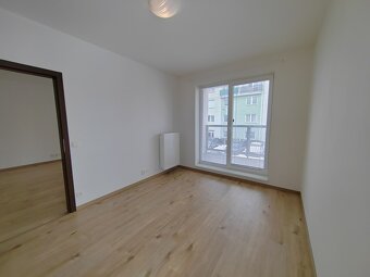 Pronajmu jako přímý majitel byt 2+kk s lodžií (53+5m2) v nov