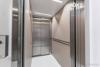 Moderní byt 2+kk 54 m² se sklepem 2 m², terasou 11 m² a park