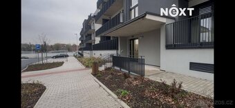Moderní byt 2+kk 54 m² se sklepem 2 m², terasou 11 m² a park