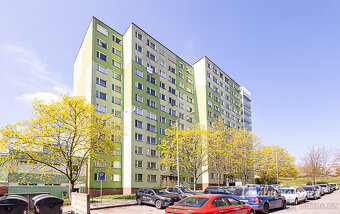 K dlouhodobému podnájmu nabízíme moderně řešený byt o dispoz