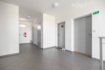 Prostorné družstevní 2+kk se dvěma parkovacími místy a výhle