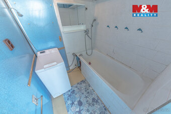 Nabízíme k prodeji prostorný byt 2+1 o užitné ploše 64 m² v 
