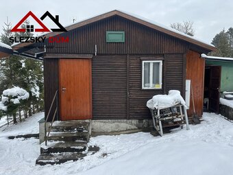 Nabízím Vám ke koupi udržovanou rekreační chatu se zahradou,