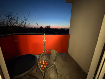 NOVOSTAVBA 2+KK,1. patro,40m2+6m2balkon,podlahové top.,kuchy