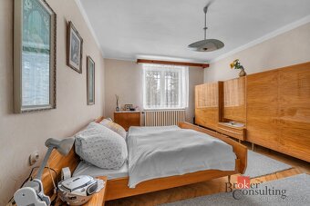 Prodej rodinného domu, 2 byty, pozemek 2837 m², garáž, Vysok