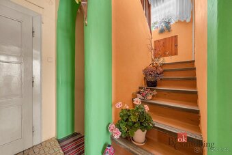 Prodej rodinného domu, 2 byty, pozemek 2837 m², garáž, Vysok