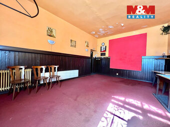 Dovolte nám nabídnout k pronájmu restauraci s barem v Bynově
