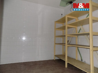 Nabízíme pronájem bývalé knedlíkárny o celkové ploše 150 m²,