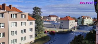 Prodej bytu 2+1 ve zděném bytovém domě, širšího centra Strak